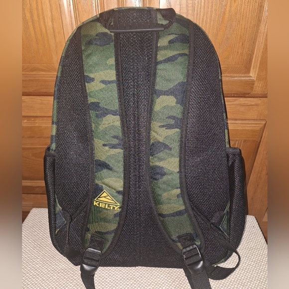 Kelty Expedition Camouflage Backpack NWT 13" Wide× 18.5" Tall× 6" Deep - Picture 10 of 10